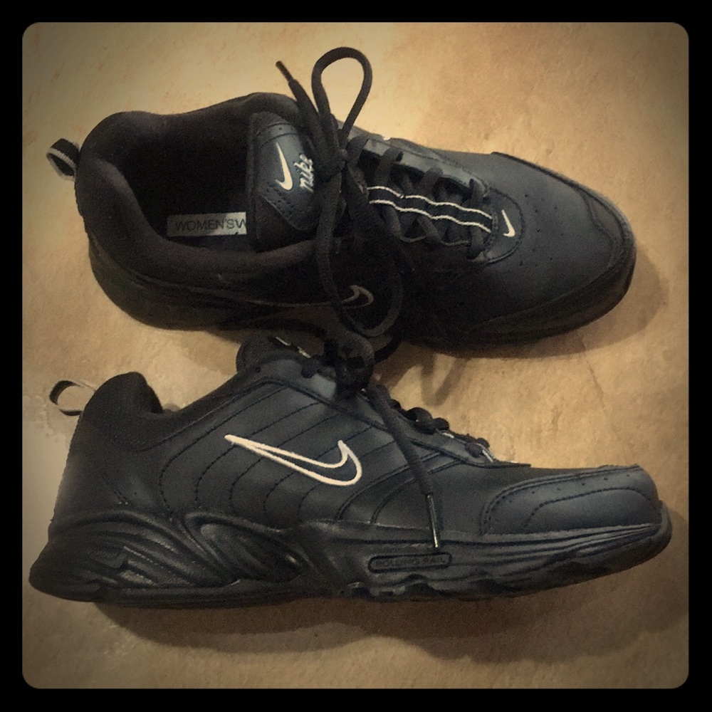 Nike - Women’s Walking Sneakers